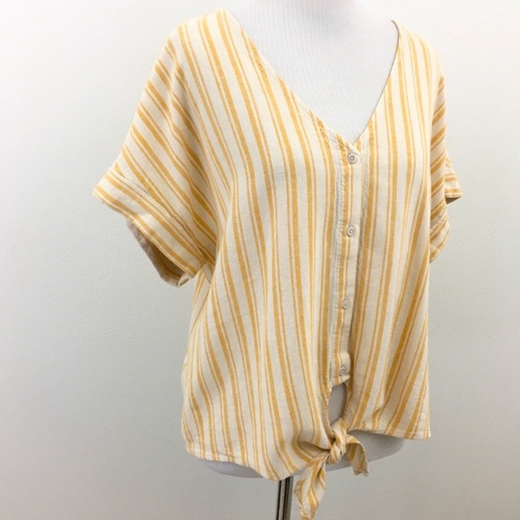 Cloth & Stone | Striped Tie Front Top - Picture 2 of 10